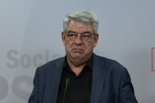video mihai tudose intrebat daca premierul ar trebui sa ramana in functie nu am ajuns la starea civila cu bolojan de mana 68d27b7983d74