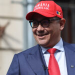 video ponta a fost pacalit de doi comedianti rusi care s au dat drept porosenko ce le a spus despre georgescu si zelenski 68d7a6823b7f7