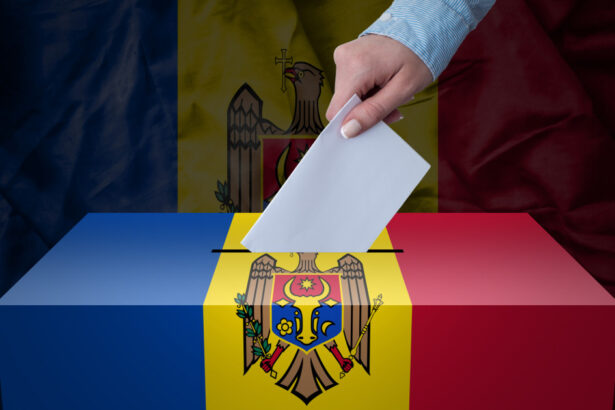 video republica moldova intre est si vest ce spun moldovenii stabiliti in romania despre alegerile parlamentare cruciale 68d36e0eaa508
