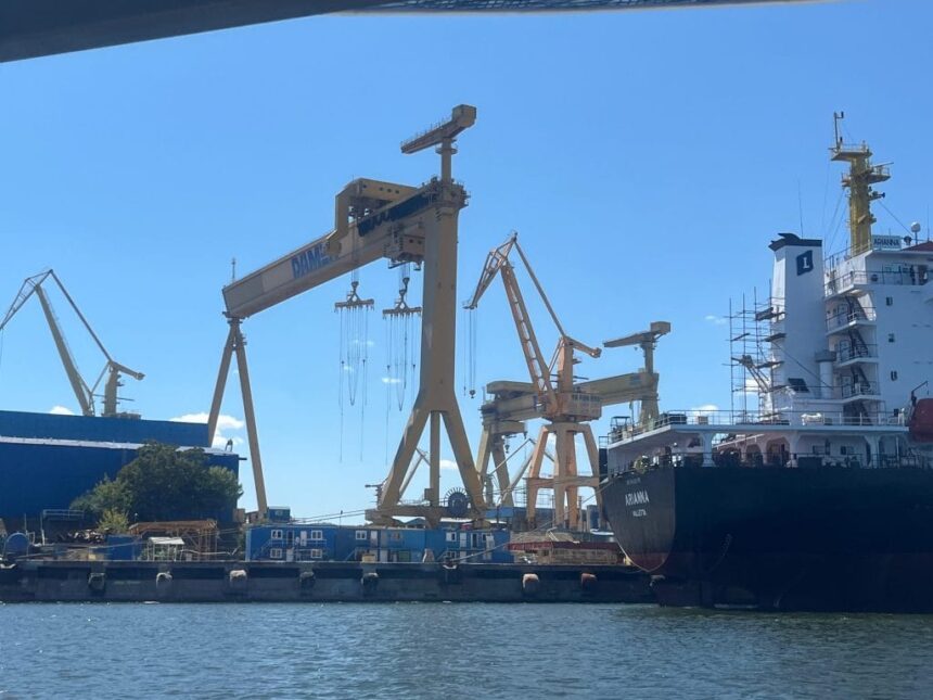 video santierul damen mangalia abandonat de statul roman sindicalistul laurentiu gobeaja nu exista nici o preocupare pentru acest santier desi a fost declarat obiectiv strategic de inte 68cc92c46be31