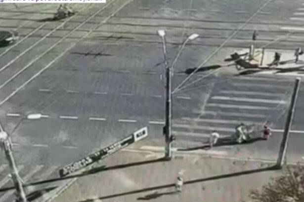 video tanar cercetat pentru ucidere din culpa dupa ce a lovit cu trotineta o femeie pe o trecere din bucuresti momentul accidentului 68b6eb9fcf365