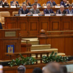videofoto aur a prezentat motiunile de cenzura in parlament cu sala aproape goala opozitia acuza guvernul de terorism legislativ 68b97281894ae