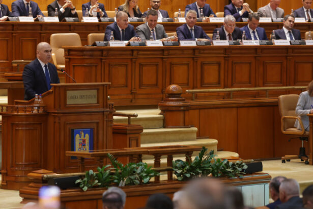 videofoto aur a prezentat motiunile de cenzura in parlament cu sala aproape goala opozitia acuza guvernul de terorism legislativ 68b97281894ae