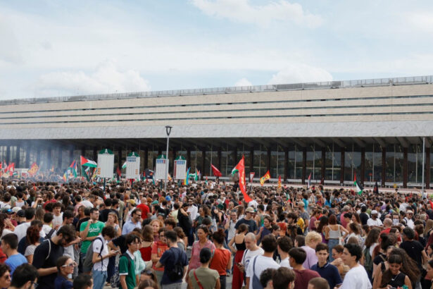 videofoto proteste masive in italia greva generala impotriva razboiului din gaza transporturi scoli si spitale paralizate 68d1381db3710