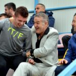 vorbeste separat vestiarul lui fcsb afectat de prietenia dintre florin tanase si gigi becali 68bf1e55617d2