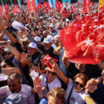 zeci de mii de persoane la o manifestatie a opozitiei la ankara acuza guvernul turc ca submineaza democratia 68c720032daf5
