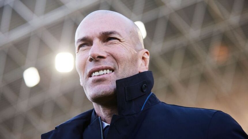 zinedine zidane adversarul lui fcsb in europa league francezul s a decis dupa oferta lui fenerbahce 68bf416058e35