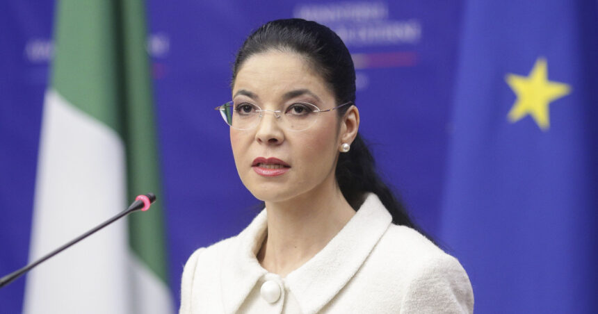 ana birchall si o presupusa cerere de colaborare cu cia de unde a plecat informatia si ce spune fosta consiliera prezidentiala 68e38fbd80f81