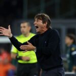 antonio conte a rabufnit dupa umilinta administrata de dennis man napoli nu e de luat la misto cineva arunca fum 68f87b23accb0
