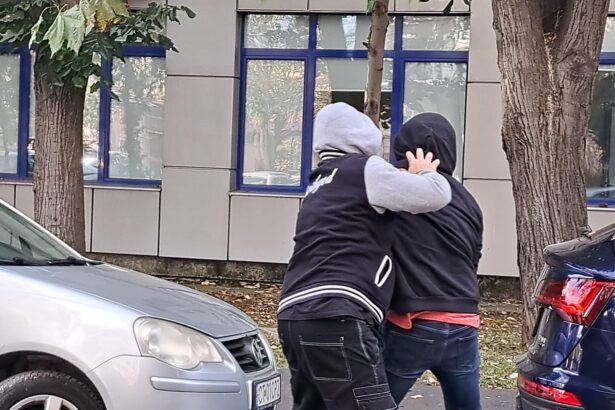 atac violent din gelozie in trafic pe drumul spre constanta sotie luata pe capota concubin batut cu pietre 68fea25c4c802