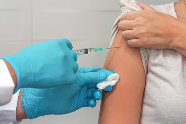 cand este cel mai bun moment sa faci vaccinul gripal potrivit specialistilor medicii confirma sunt deja cazuri de gripa in romania 68e0ab1996492
