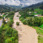 cod rosu de inundatii pe rauri din mai multe judete avertismentul hidrologilor si masurile anuntate 68de63df6c87d
