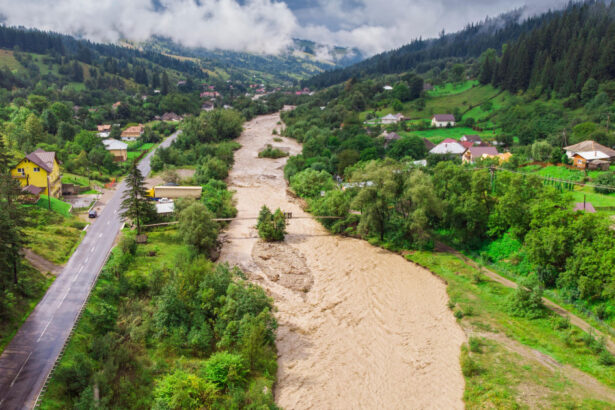 cod rosu de inundatii pe rauri din mai multe judete avertismentul hidrologilor si masurile anuntate 68de63df6c87d