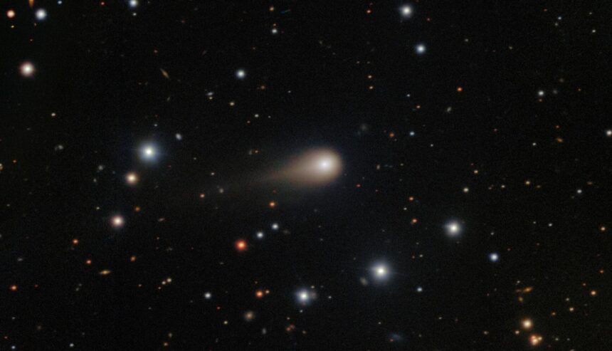 cometa interstelara 3i atlas continua sa fascineze astronomii ce fenomen a fost observat acum 690081f8ca099