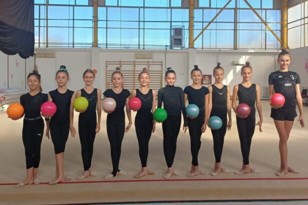 comuna cumpana casa junioarelor din lotul romaniei de gimnastica ritmica 68f7b37681a3f