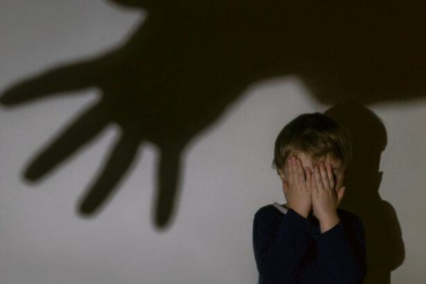 cosmarul unui copil ajuns de cateva luni intr un centru de plasament pe langa ca lua bataie zilnic nimeni nu sesiza 6903631e89b07