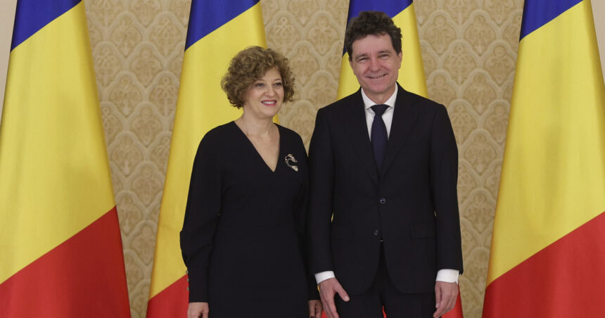 Cum l-a cunoscut vicepremierul Oana Gheorghiu pe Nicuşor Dan: „E un tip foarte de gaşcă, special şi cu un umor fabulos. Lumea nu ştie” 1 cum l a cunoscut vicepremierul oana gheorghiu pe nicusor dan e un tip foarte de gasca special si cu un umor fabulos lumea nu stie 690489fa962c3