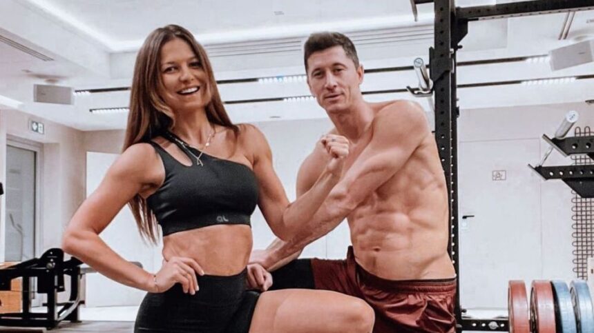 daca barcelona nu l mai vrea ele il vor echipele care il transfera in secunda doi pe lewandowski 68f78f73085c0
