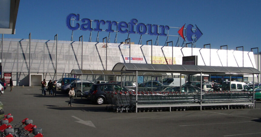 De ce se retrage Carrefour din România? Radu Georgescu, economist: „Este cel mai puternic semnal de avertizare pentru economia României” 1 de ce iese carrefour din romania radu georgescu economist este cel mai puternic semnal de avertizare pentru economia romaniei 68ffa41273563