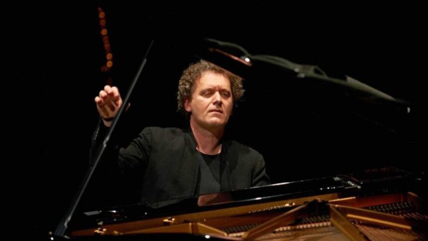 De la baroc la contemporan: DIALOGURI între epoci muzicale cu pianistul Andrea Lucchesini la Festivalul Meridian XX – Sonimagicon 1 de la baroc la contemporan dialoguri intre epoci muzicale cu pianistul andrea lucchesini in festivalul meridian xx sonimagicon 68fdf1f62324a