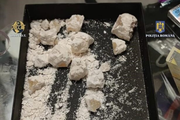 dealer prins in mamaia bancuta condamnat la 3 ani si 4 luni pentru trafic de cristal cu 200 de lei pliculetul 68fab9d006a51