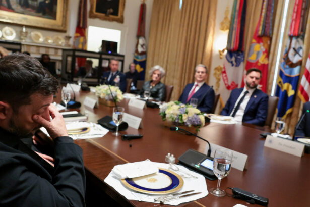 donald trump a vorbit in continuu in intalnirea cu zelenski si s a plans ca nu a primit premiul nobel pentru pace 68f72a0d559ee
