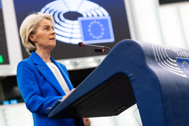 doua motiuni de cenzura impotriva presedintei comisiei europene ursula von der leyen putin vrea sa semene diviziune intre europeni 68e40fdbb3582