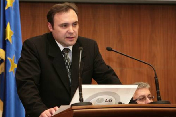 exclusiv dumitru chisalita a plecat din ca al romgaz avem resurse dar nu stim sa le folosim 69020c6e08141