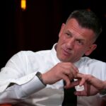 Emilian Dolha, recunoscut și îmbrățișat de un star al fotbalului: "Toată lumea îl știe pe el, pe mine nu mă știe nimeni" 11 exclusiv emilian dolha recunoscut si imbratisat de un star al fotbalului toata lumea il stie pe el pe mine nu ma stie nici dracu 6903da0f037ff