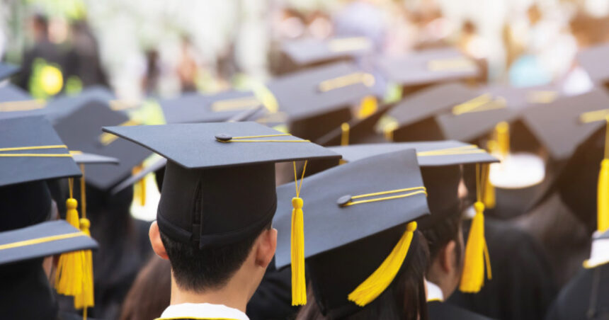 exodul studentilor romani de ce aleg tinerii sa studieze in strainatate posibilitatile de angajare sunt mult diferite 68e22a53812f0