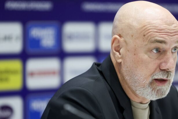 extrem de nervos selectionerul bosniei a adus aminte de romania la conferinta cine spune asta 68e8c8a24b28d