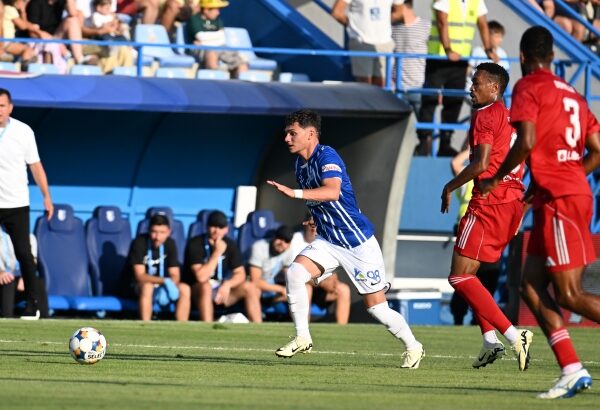 farul constanta isi joaca vineri revenirea in lupta pentru play off ul superligii 68f26d797e51f