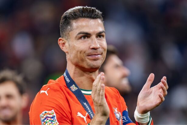 fenomenul lansat de boloni nu se opreste acum 23 de ani ronaldo marca primul gol acum vrea 1 000 68e745eb3e0c7