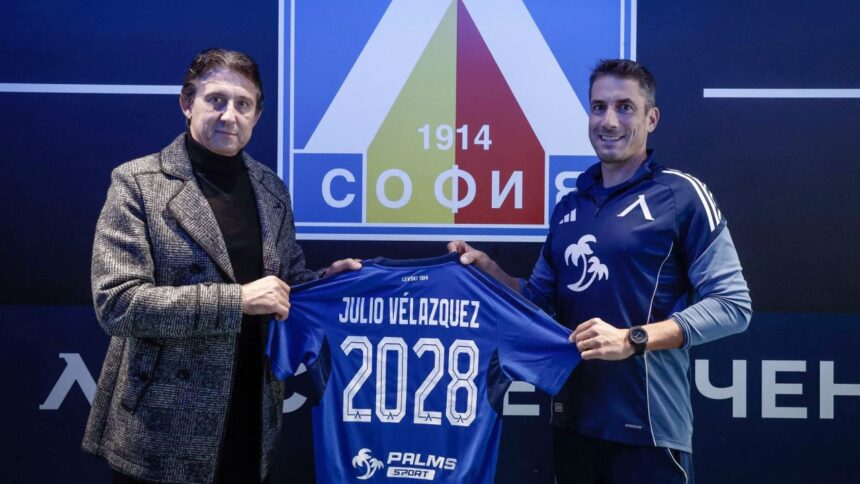 fostul pusti minune al antrenoratului din spania ramane in bulgaria velasquez si a prelungit contractul cu levski sofia 68f5fb2b03334