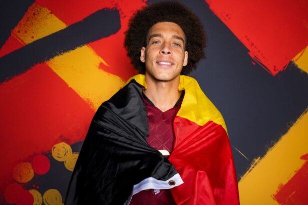 foto fotbalistul cu sotie romanca revine in nationala belgiei dupa o pauza de un an 68e51369091ca