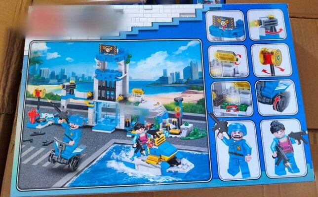 Jucării susceptibile de a fi contrafăcute, descoperite de polițiști în Portul Constanța 1 foto jucarii susceptibile de a fi contrafacute descoperite de politisti in portul constanta 69047cfc3100e