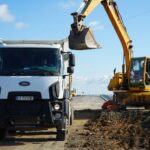foto primaria cumpana continua modernizarea drumurilor lucrari in desfasurare pe strada prelungirea tractorului 68f26baa73171