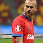 foto tensiune maxima la fcsb dupa umilinta cu metaloglobus alibec a explodat la adresa fanilor si a fost calmat cu greu de colegi 68f3f2d808153