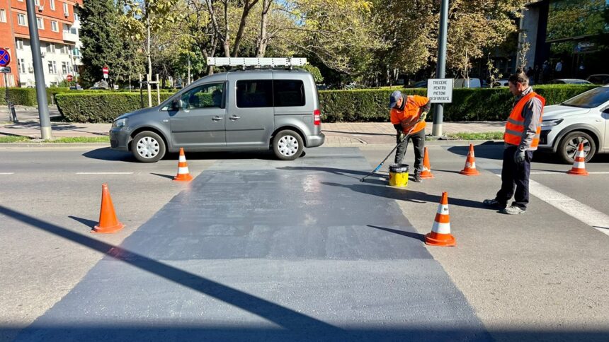 Trecerea de pietoni de pe strada Mircea cel Bătrân, din dreptul UMC, se desființează începând de astăzi 1 foto trecerea de pietoni de pe strada mircea cel batran din dreptul umc se desfiinteaza de azi 6904a8700d5c8