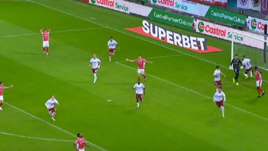 galerie foto asa ceva nu vezi nici in jocurile video interventia fantastica prin care koljic a respins un gol ca si facut 68f52bb9479e2