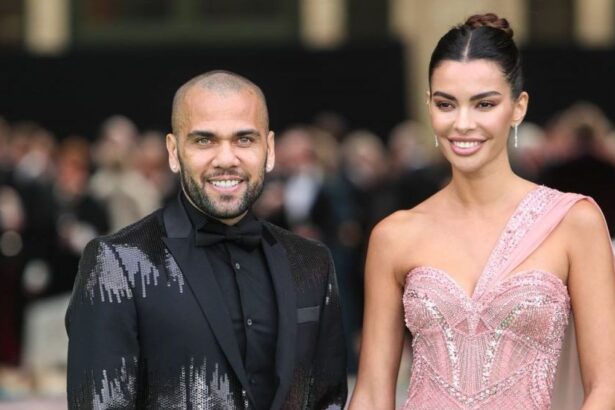 galerie foto dani alves si femeia care i a fost alaturi in perioada in care a fost inchis pentru viol au devenit parinti 68e8e15fd7efe