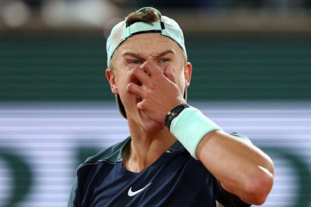 galerie foto decizie cel putin controversata cum s a facut de ras holger rune numar 11 atp 68f1098eb4493