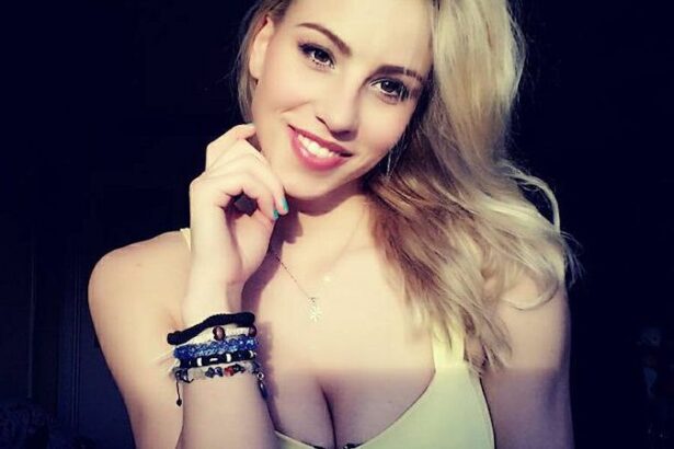 galerie foto frumusete pe semicerc bobana klikovac revine in liga florilor dupa ce a devenit mamica 6903ac3c7074e