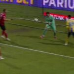 galerie foto gafa uluitoare ce a putut sa faca portarul in meciul din superliga 68fba013ad637