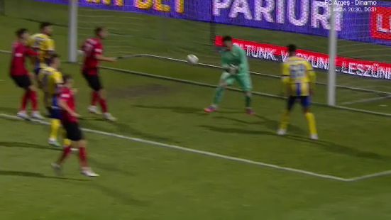 galerie foto gafa uluitoare ce a putut sa faca portarul in meciul din superliga 68fba013ad637