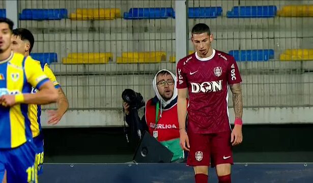 galerie foto imagini cum rar se vad la petrolul cfr sfait aproape sa faca bucati un laptop 68f68442014f6