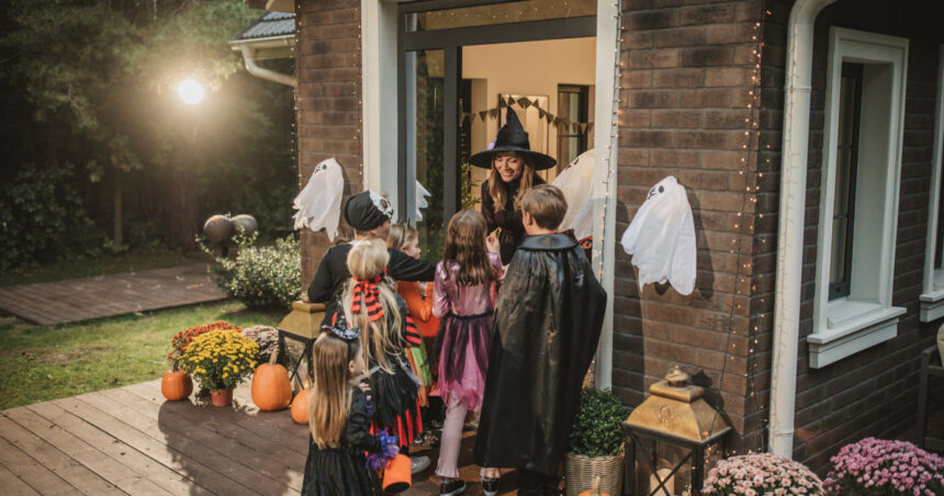 Halloween 2025: Semnificația dovleacului sculptat și cele mai populare tradiții de 31 octombrie 1 halloween 2025 semnificatia dovleacului sculptat si cele mai populare traditii pe 31 octombrie 690458f846bd4