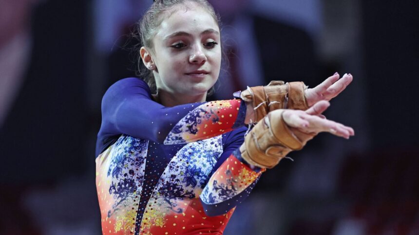 incepe mondialul de gimnastica toti ochii pe sabrina maneca voinea pentru a rupe blestemul de un deceniu 68f39e7895151