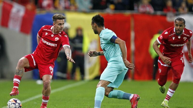 LIVE TEXT: Dinamo - CFR Cluj, meciul inaugural al etapei 15, începând cu ora 20:30! Domeniile în care cele două echipe excelează în Superligă 1 live text dinamo cfr cluj primul meci din etapa 15 de la ora 2030 capitolele la care cele doua echipe sunt numarul 1 in superliga 69047f2b4e95e