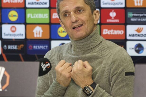 live text razvan lucescu primul meci dupa ce a devenit lider in grecia arunca artileria grea in lille paok salonic in europa league de la 2200 68fa0bc87de73